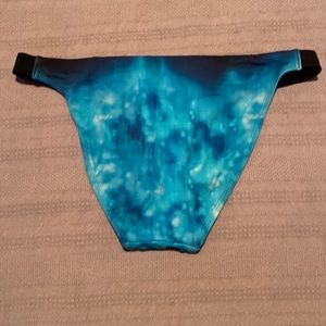 NWOT. Athleta bikini bottoms. Never worn.